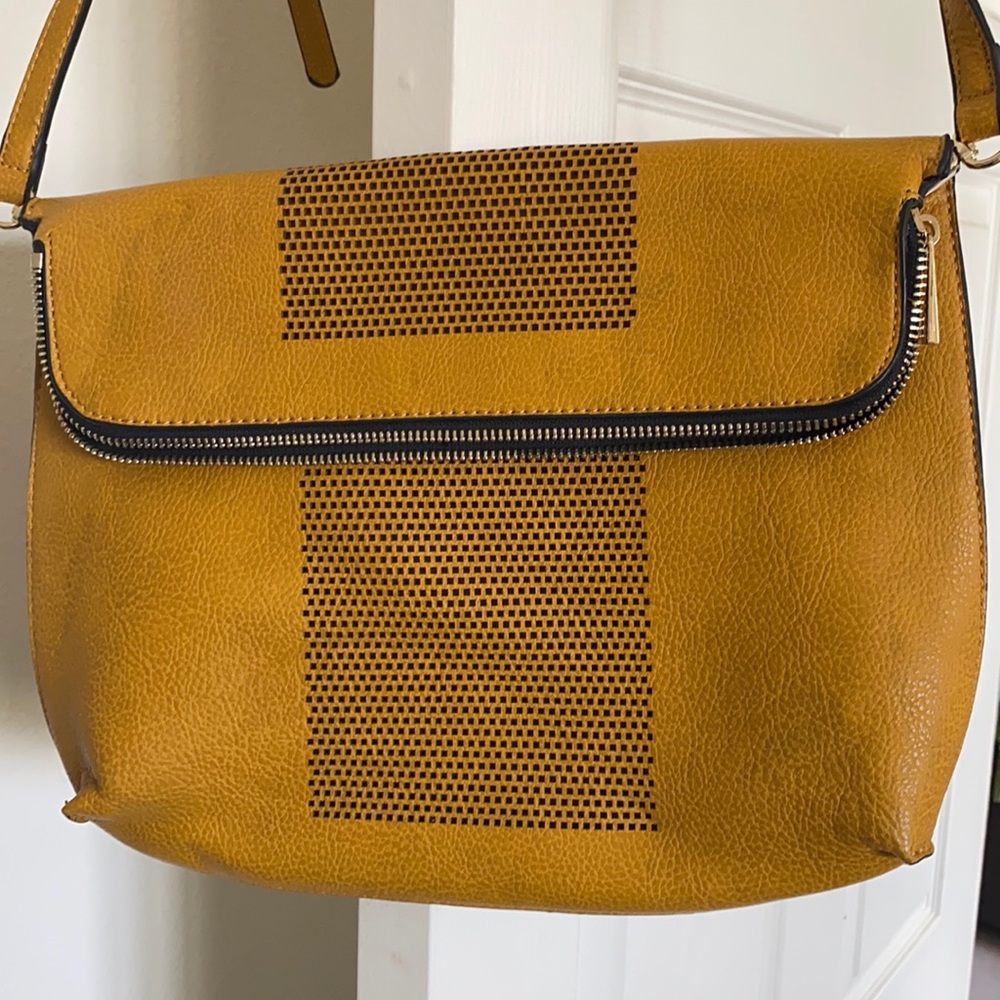 Leather handbag
